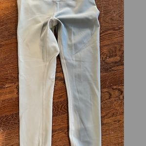 Light Green Lululemon Wonder Size 2, 23"